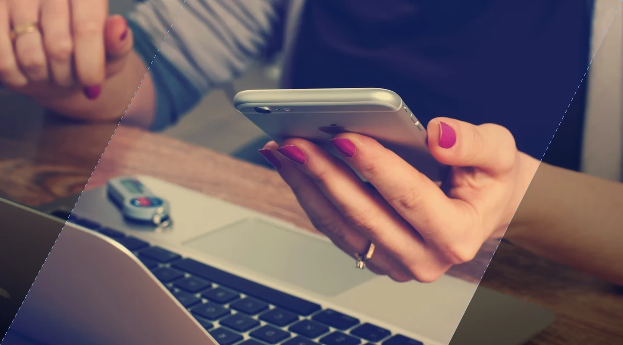 4 Ways to Accept Apple Pay Online